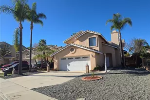10387 Crossing Green Cir, Moreno Valley, CA 92557 - Photo 3