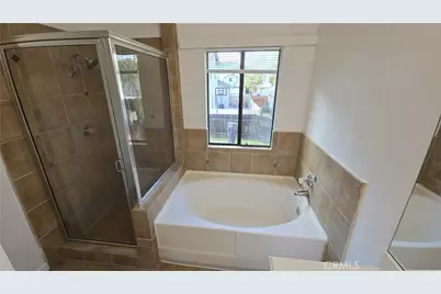 10387 Crossing Green Circle, Moreno Valley, CA 92557 - Photo 15