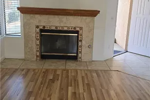 10387 Crossing Green Cir, Moreno Valley, CA 92557 - Photo 11