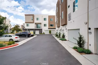 211 Baluster, Irvine, CA 92618 - Photo 21