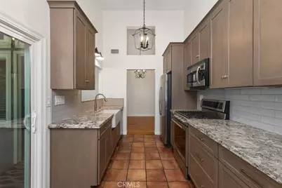 19431 Sunray Lane #205, Huntington Beach, CA 92648 - Photo 11