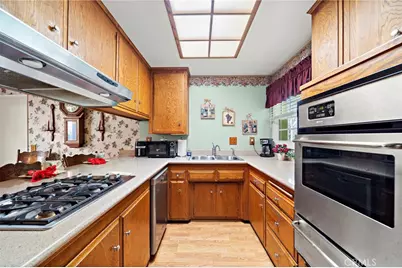 16331 Mahogany Street, Fountain Valley, CA 92708 - Photo 11