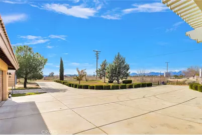 7845 Fuente Road, Oak Hills, CA 92344 - Photo 19