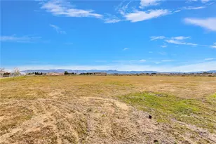 7845 Fuente Rd, Oak Hills, CA 92344 - Photo 15
