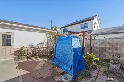 110 Alabama Street, Huntington Beach, CA 92648 - Photo 31