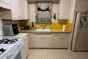 110 Alabama St, Huntington Beach, CA 92648 - Photo 11