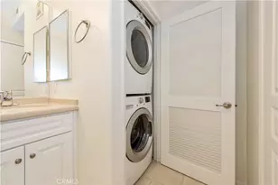 3261 Watermarke, Irvine, CA 92612 - Photo 13