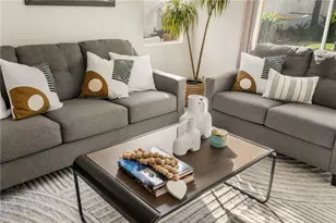 39 Touraine Pl, Lake Forest, CA 92610 - Photo 15