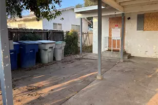 4298 N Holt, Fresno, CA 93705 - Photo 3