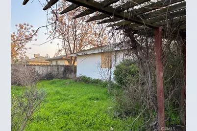 4298 N Holt, Fresno, CA 93705 - Photo 9