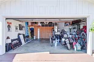 21005 Longworth, Lakewood, CA 90715 - Photo 37