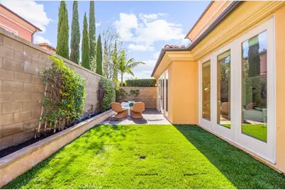 75 Lupari, Irvine, CA 92618 - Photo 39