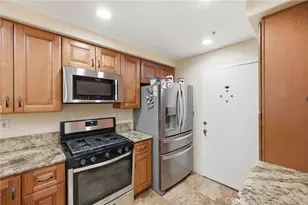 902 Solvay Aisle, Irvine, CA 92606 - Photo 11