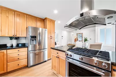 5281 Meadowlark, Huntington Beach, CA 92649 - Photo 7