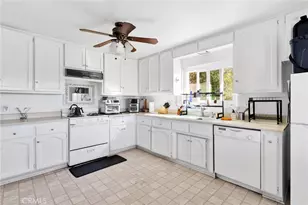 18393 Orange, Hesperia, CA 92345 - Photo 11