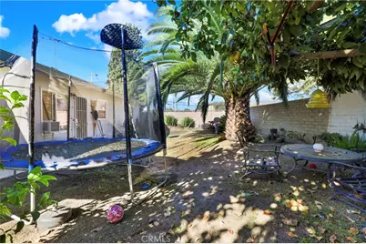 291 W Artesia Street, Pomona, CA 91768 - Photo 25