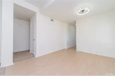 527 Springbrook, Irvine, CA 92614 - Photo 5