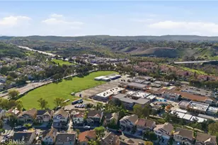 39 Grassy Knoll, Rancho Santa Margarita, CA 92688 - Photo 33