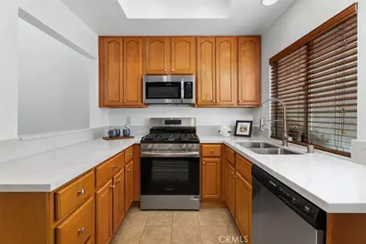 17 Dartmouth, Irvine, CA 92612 - Photo 7