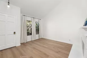 17 Dartmouth, Irvine, CA 92612 - Photo 3