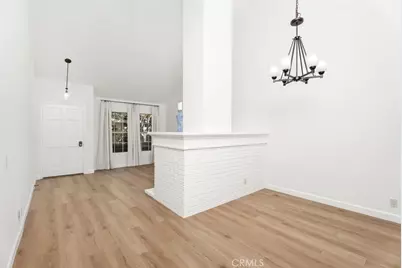 17 Dartmouth, Irvine, CA 92612 - Photo 5