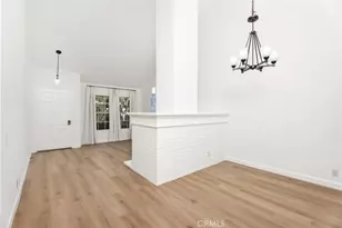 17 Dartmouth, Irvine, CA 92612 - Photo 5