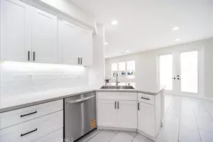 107 Sapphire, Irvine, CA 92602 - Photo 23