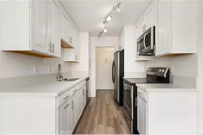 12200 Montecito Road #D301, Seal Beach, CA 90740 - Photo 11