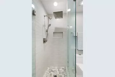 18899 Santa Mariana, Fountain Valley, CA 92708 - Photo 19