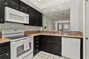 1083 Mesa Bluff, Costa Mesa, CA 92627 - Photo 7