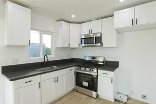 11114 Willowbrook Ave, Los Angeles, CA 90059 - Photo 3
