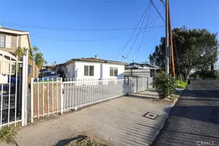 11114 Willowbrook Ave, Los Angeles, CA 90059 - Photo 23