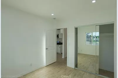 11114 Willowbrook Avenue, Los Angeles, CA 90059 - Photo 17