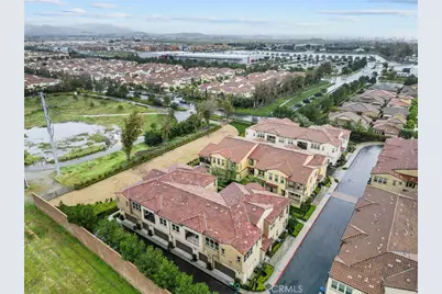 129 Carlow, Irvine, CA 92618 - Photo 25