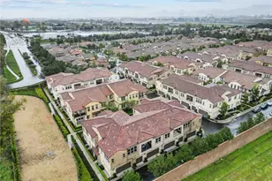 129 Carlow, Irvine, CA 92618 - Photo 3