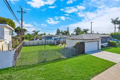 7781 Ledon Way, Midway City, CA 92655 - Photo 23