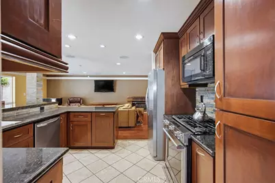 1751 Moccasin Trail, Corona, CA 92882 - Photo 11