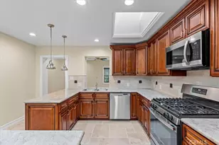 8471 Bedford Motor, Corona, CA 92883 - Photo 13