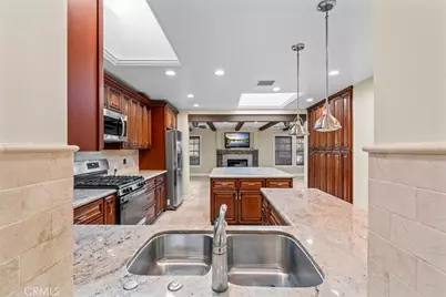 8471 Bedford Motor, Corona, CA 92883 - Photo 11