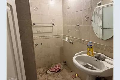 3186 E Radcliffe Avenue, Anaheim, CA 92806 - Photo 15