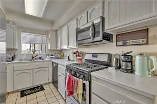 107 S Helberta Ave, Redondo Beach, CA 90277 - Photo 17