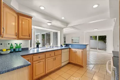 21941 Oceanview Lane, Huntington Beach, CA 92646 - Photo 3