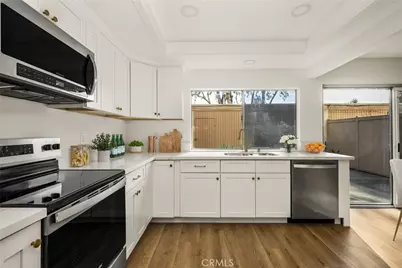 9841 Via Sonoma, Cypress, CA 90630 - Photo 7