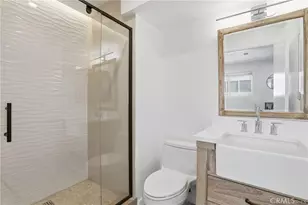 11119 Camarillo, West Toluca Lake, CA 91602 - Photo 17