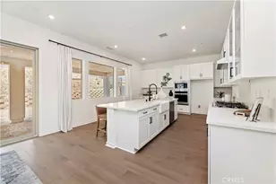 15800 Conservatory Dr, Fontana, CA 92336 - Photo 21