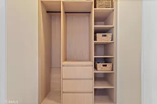 23755 Clarendon, Woodland Hills, CA 91367 - Photo 19