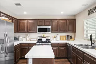 557 S Summerfield, Orange, CA 92866 - Photo 19