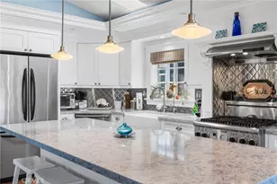 4 Saratoga, Newport Beach, CA 92660 - Photo 15