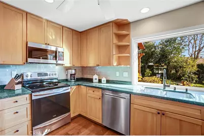 5552 Ridgebury Drive, Huntington Beach, CA 92649 - Photo 9
