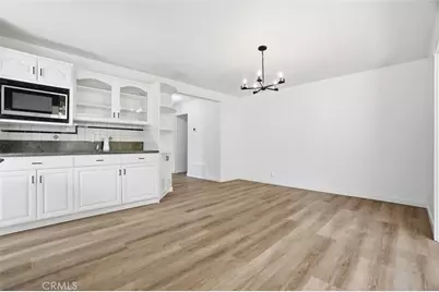 12143 Phoenix, Cerritos, CA 90703 - Photo 9